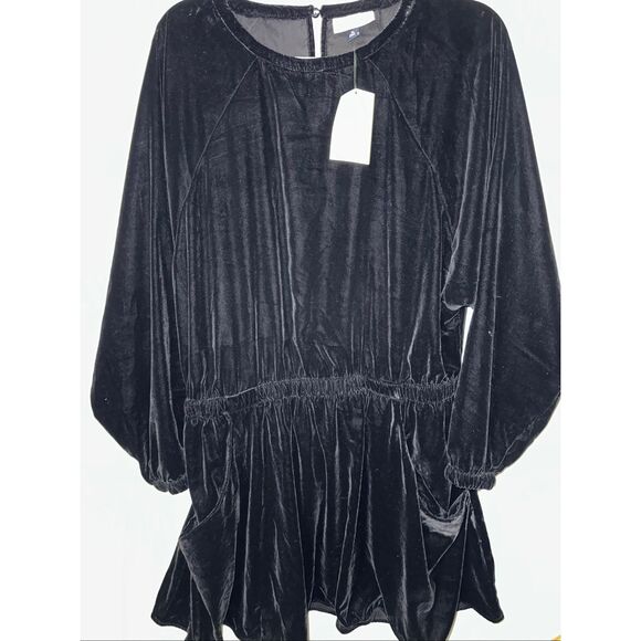 Universal Thread Women's Medium Long Sleeve Black Velvet Mini A-Line Dress - Picture 1 of 5